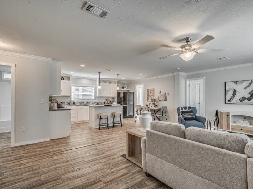 The mason lot #9 interior home features