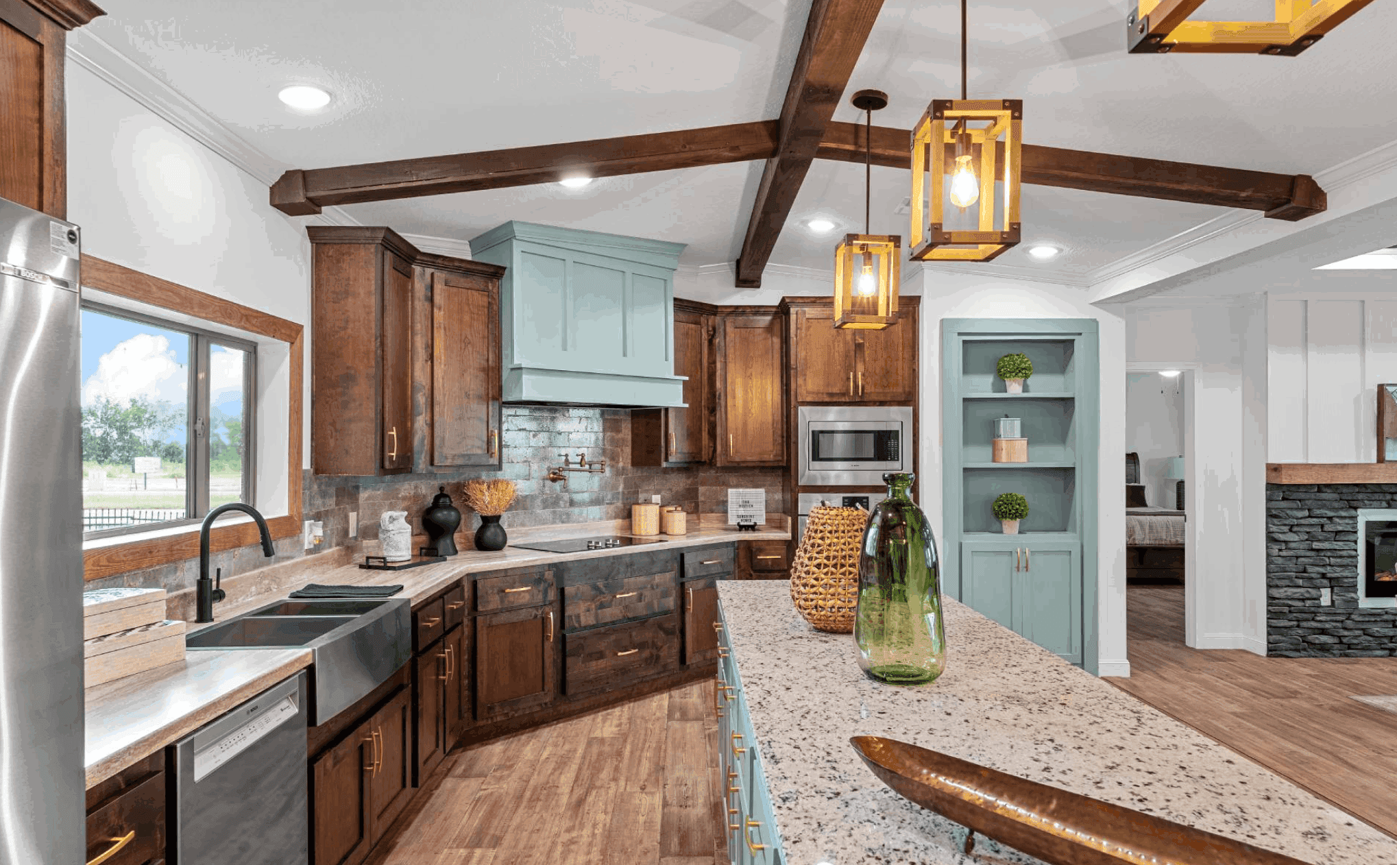 Pri3284-2010 "the bostick" kitchen home features