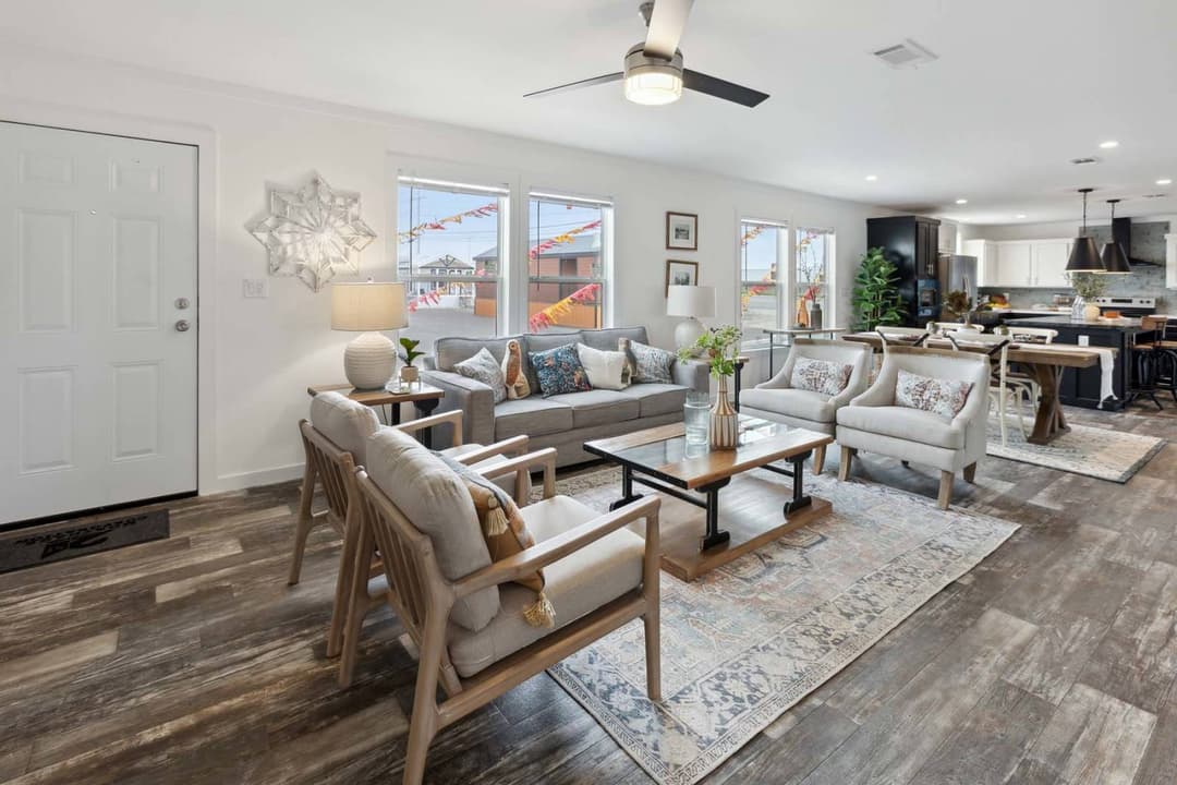 Danielle lot# 7 interior home features
