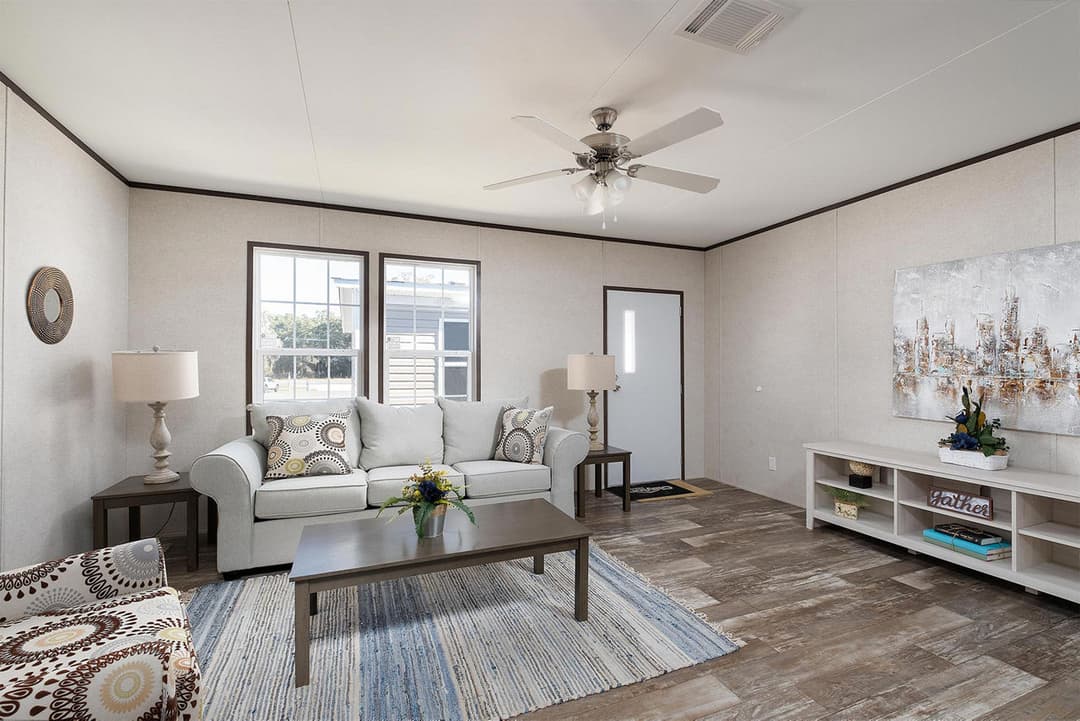 The kaylynn lot #5 interior and hero home features